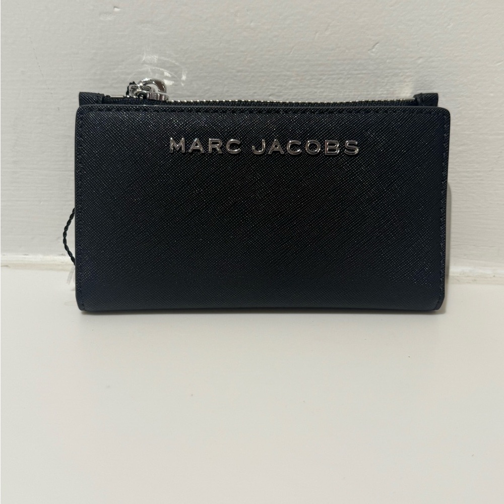 NWT Marc Jacobs Slim Wallet - Black - Picture 1 of 6